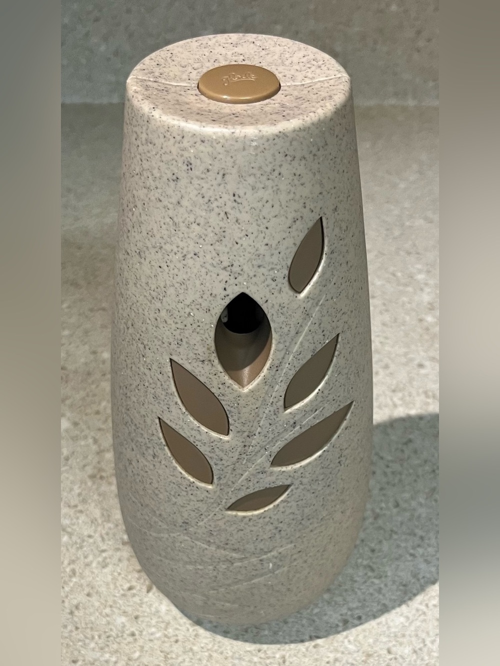 Glade Automatic Air Freshener Spray Holder Dispenser Stone Sandstone Leaf Design